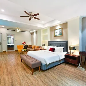 4* Aparthotel Sam Royal